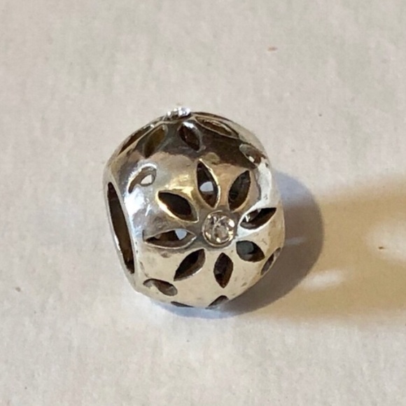 Brighton Trade Winds Bead Cutout floral design & clear crystal accents Retired - Picture 1 of 7